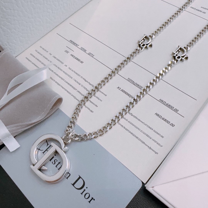 chr1st1an D10r necklaces